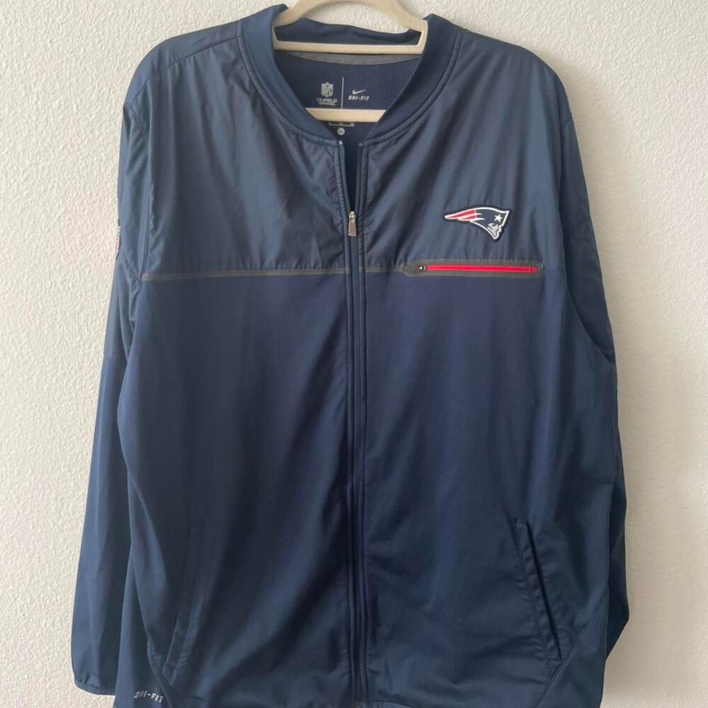 Nike Men's Navy and Blue Jacket